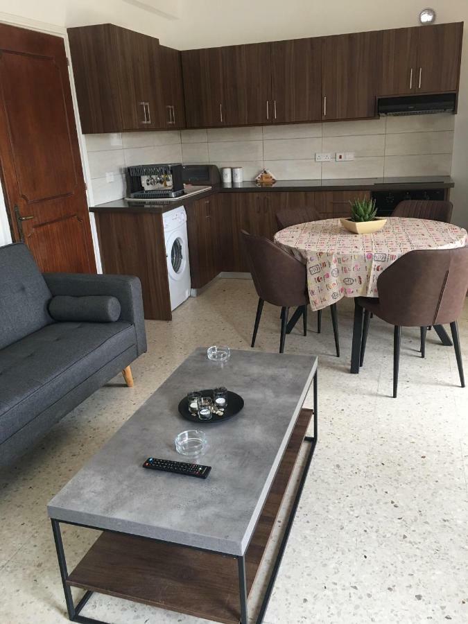 Christos Apartments Dhrousha Экстерьер фото